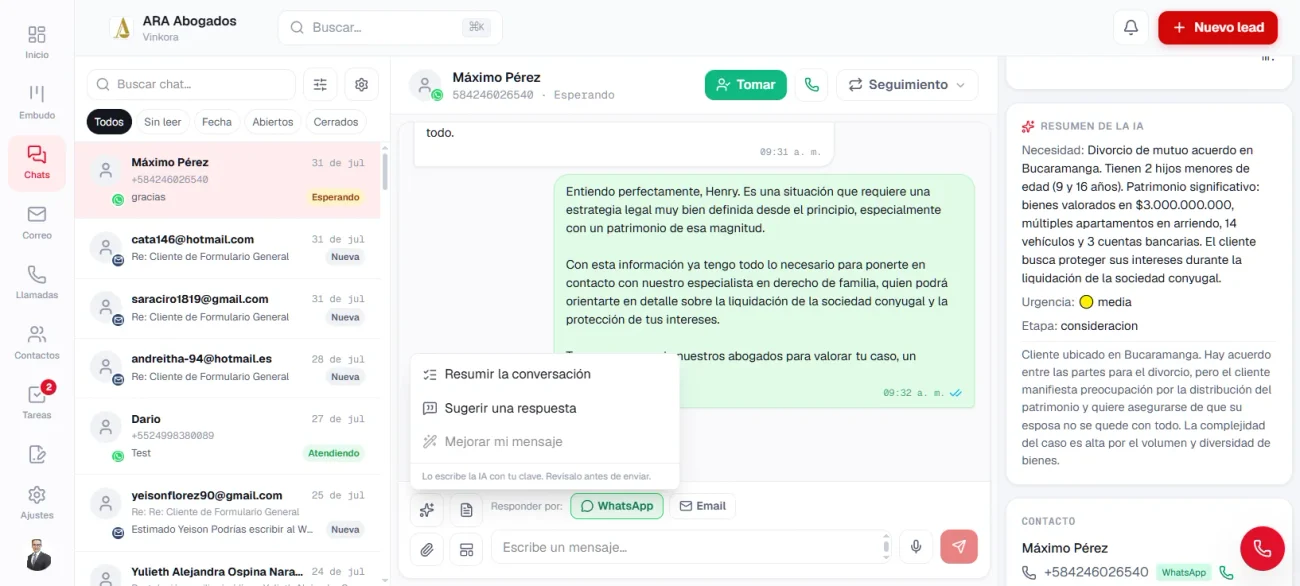 Conversación con el resumen de la IA y las ayudas para responder